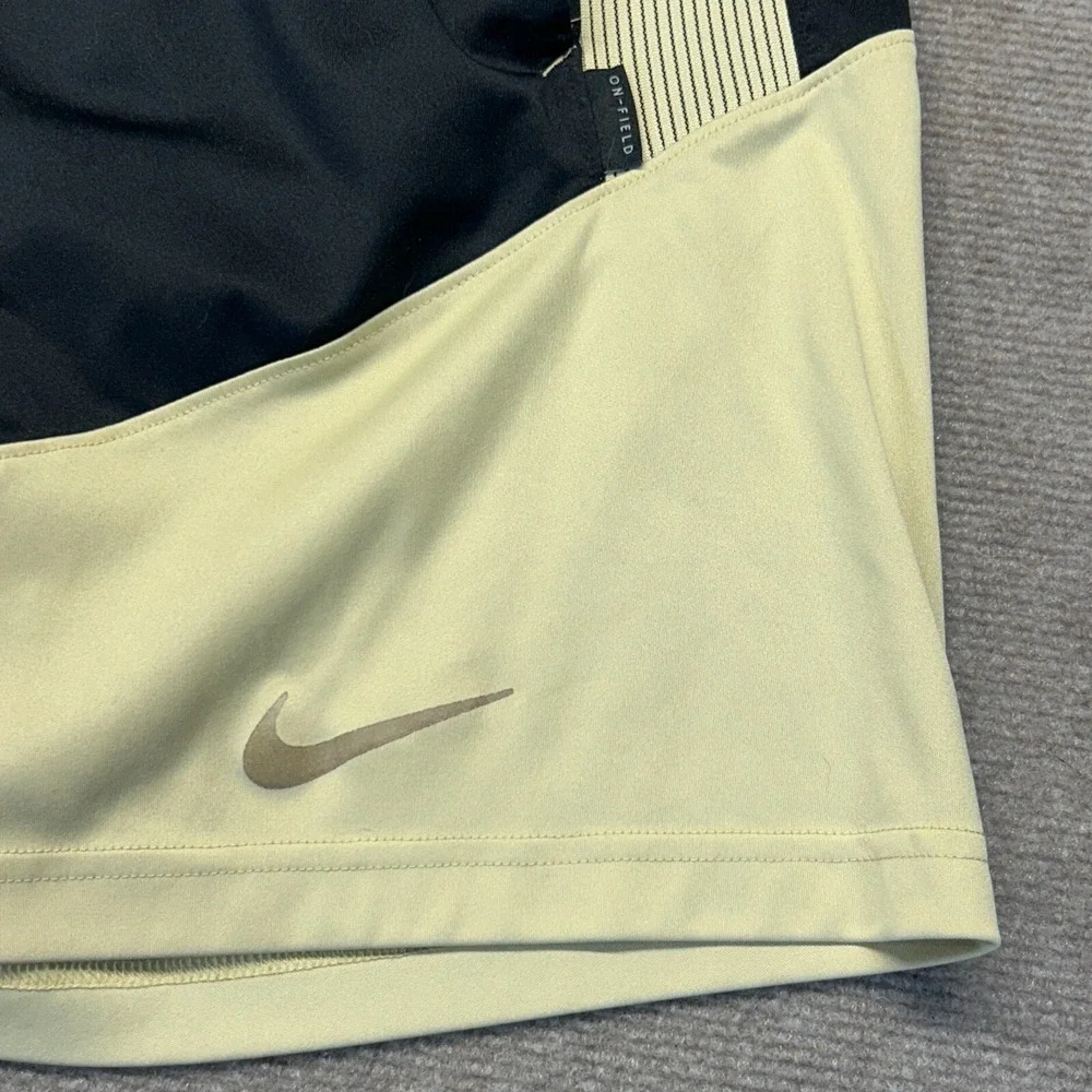 Wake Forest Demon Deacons Athletic Shorts Mens Medium Elastic Waist Nike Dri-Fit